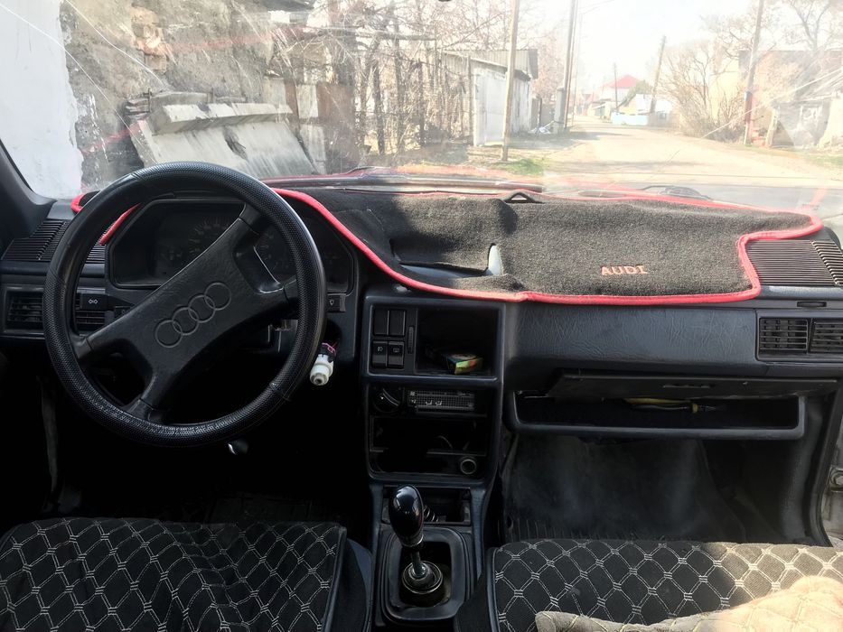 Ауди 100 на ходу