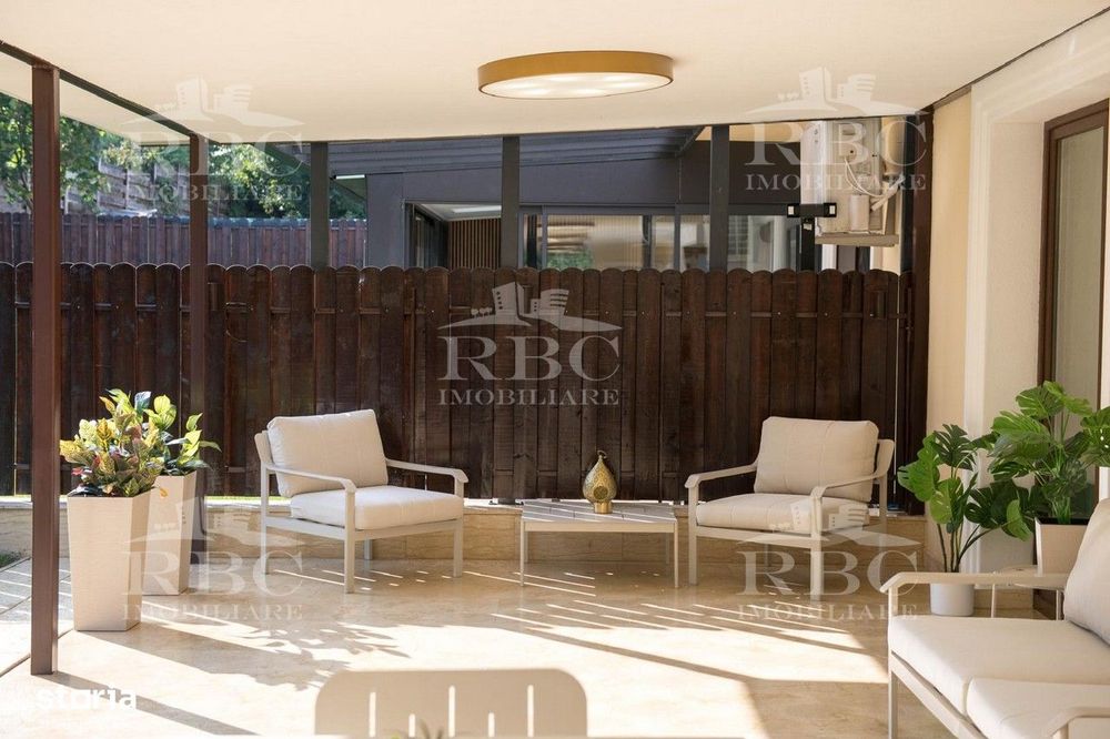 Casa ultrafinisata cu piscina in Borhanci zona Romul Ladea