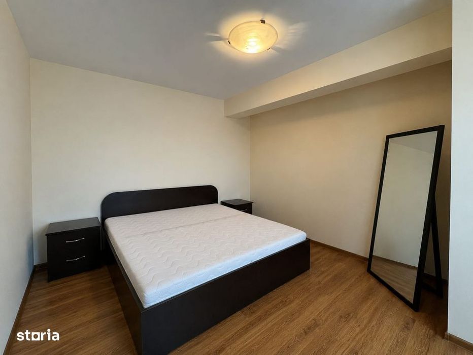 Apartament 2 camere semidecomandat, zona strazii Traian, parcare — fotografia 1