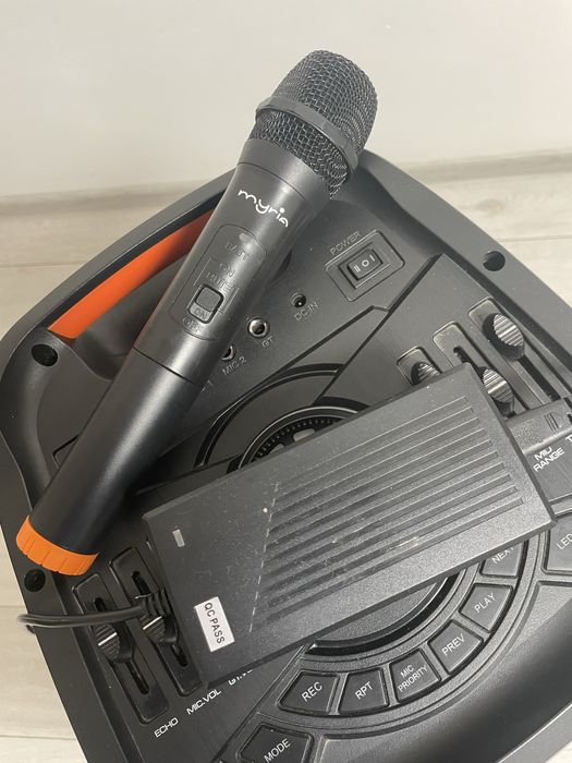 Vand boxă myria+microfon si cablu de incarcare