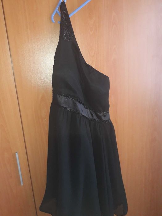 Почти нова официална рокля