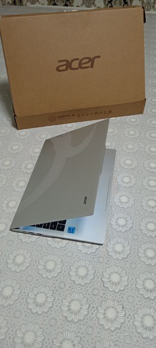 Notbuk Acer sotiladi