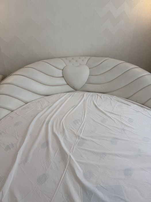 Продам круглую кровать