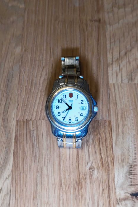Ceas Swiss Army Victorinox Saphire Crystal Water Resistant 100m