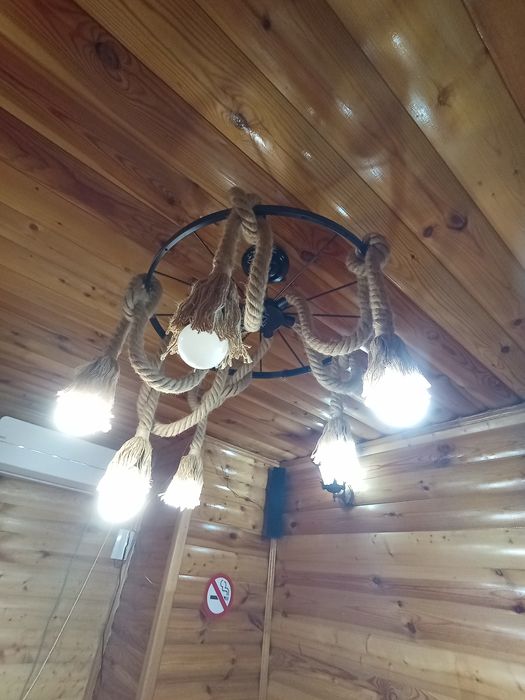 Люстра для заведений