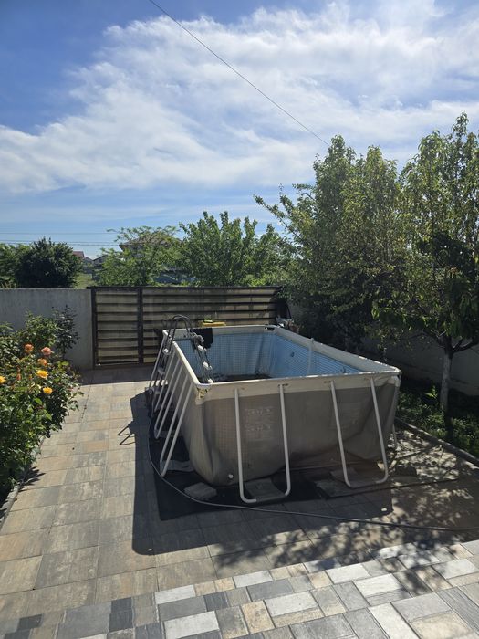 Piscina intex 488x244x107
