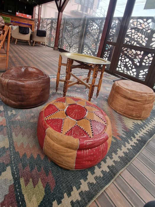 Pufuri/tabureti din piele naturală,  măsuțe rotunde in stil turcesc