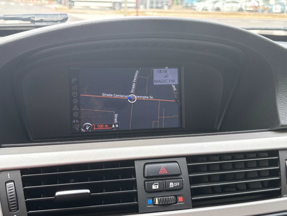 BMW 318i, benzina 140 cp, 2011