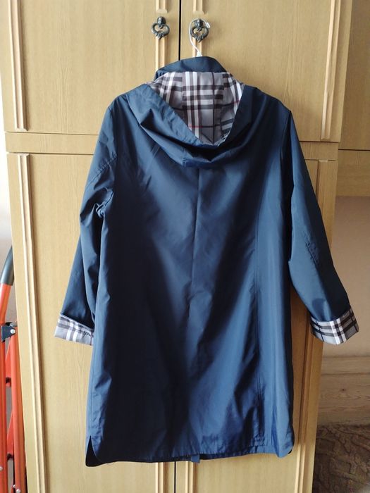 Продам плащ женский (весна-осень)