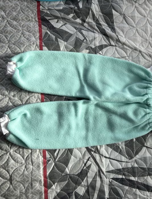 Продавам дрехи за момченце 74размер 5лв бройката