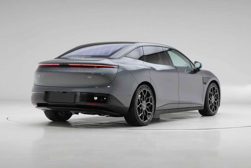 Zeekr 007 2 ta mator nasiya savdo