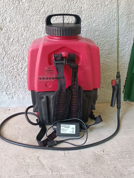 Акумулаторна пръскачка Raider