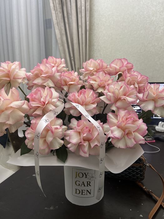 Цветы розы букеты