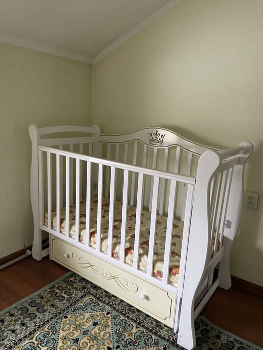 Продам манеж в отличном состояний