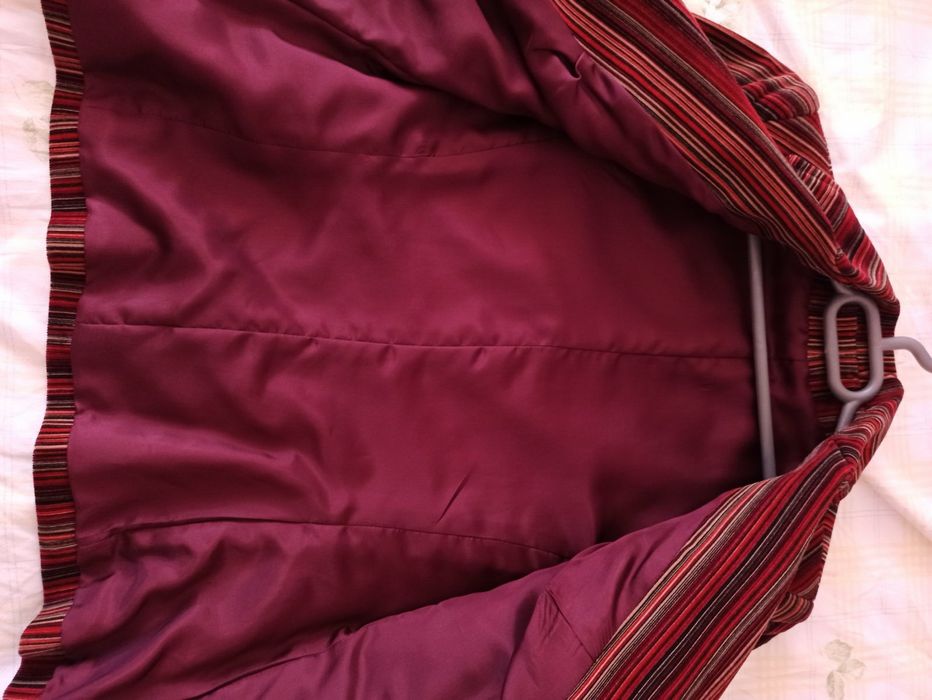 Продавам дамско сако