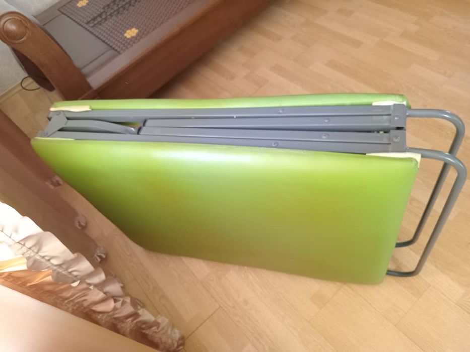 Продам кушетку в Астане без прорези