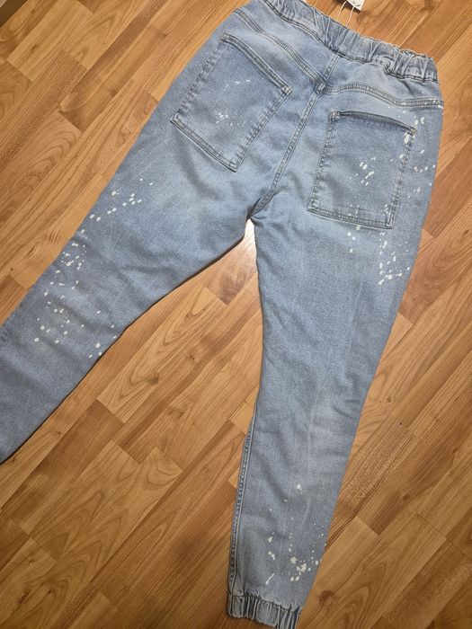 Чисто нови дънки Bershka -M размер