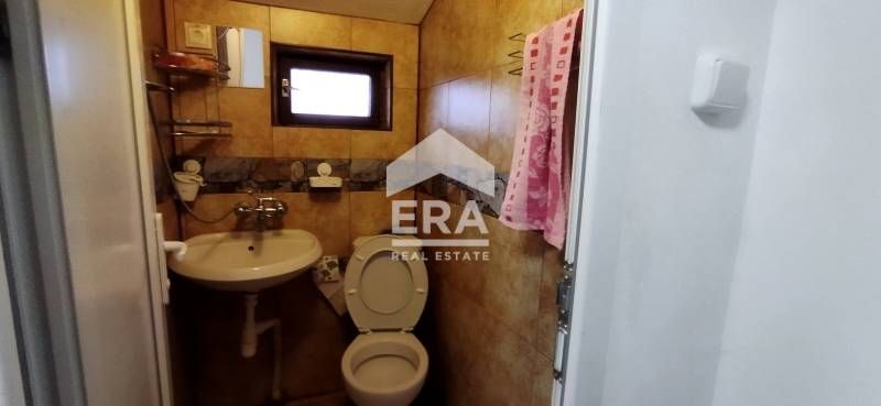 Дава се под наем Етаж от къща в Варна, Център - 80 кв.м за 318.75 € - Снимка #10