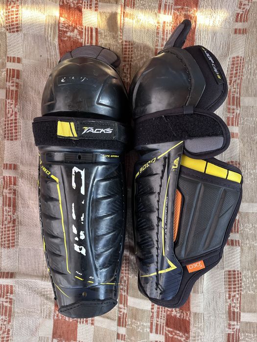 Хоккейная форма CCM коньки Ваuer