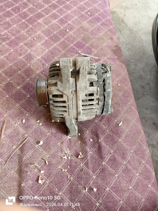 Генератор Хонда Аккорд 2000 год