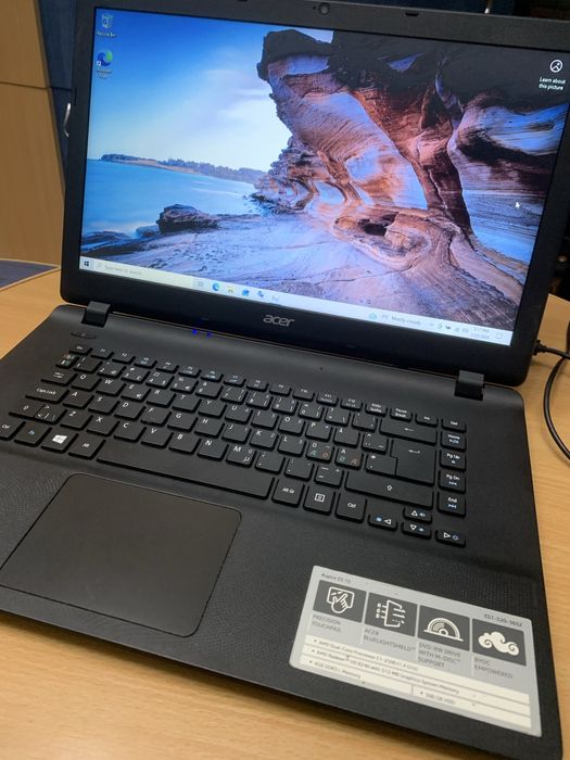 Laptop Acer Aspire ES1-520-365Z