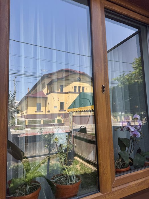 Curatare geamuri fatade panouri fotovoltaice tot judetul Suceava