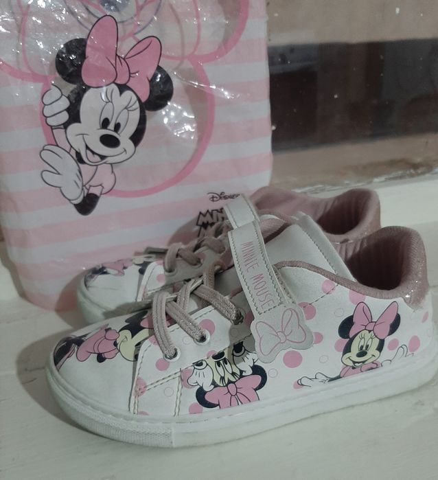 Детска кроссовка доя девочек