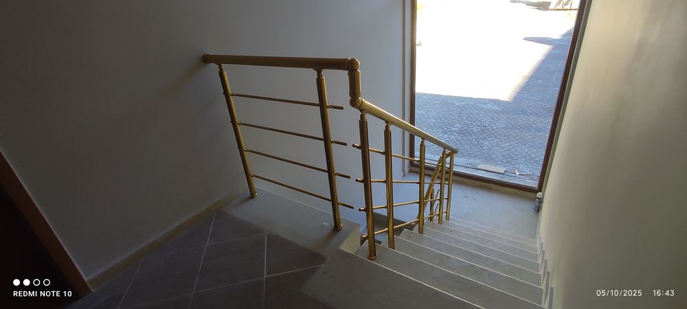 Алуминиеви пейка и парапети