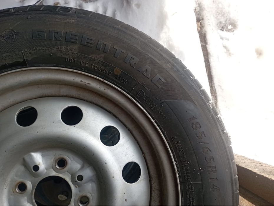 Продам резину с дисками на colkswagen passat