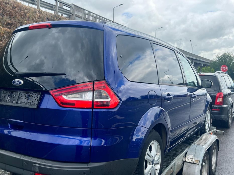 Vand Ford Galaxy. 7 locuri, 2014!