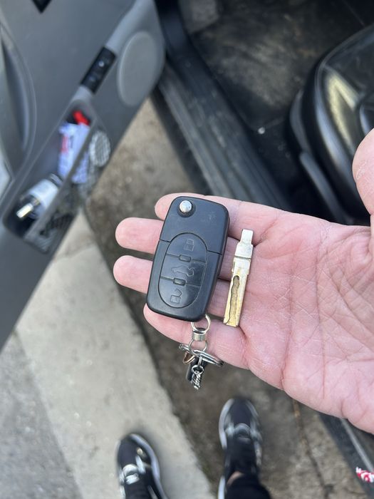 VW New Beetle 2.0 бензин 2000г.