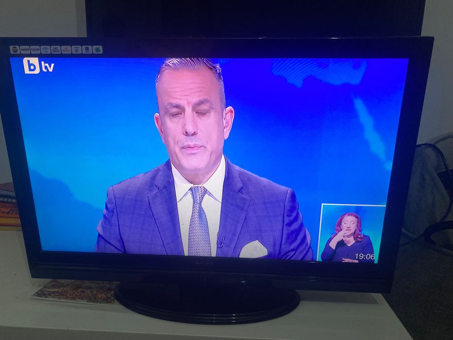 Телевизор Neo 24 инча