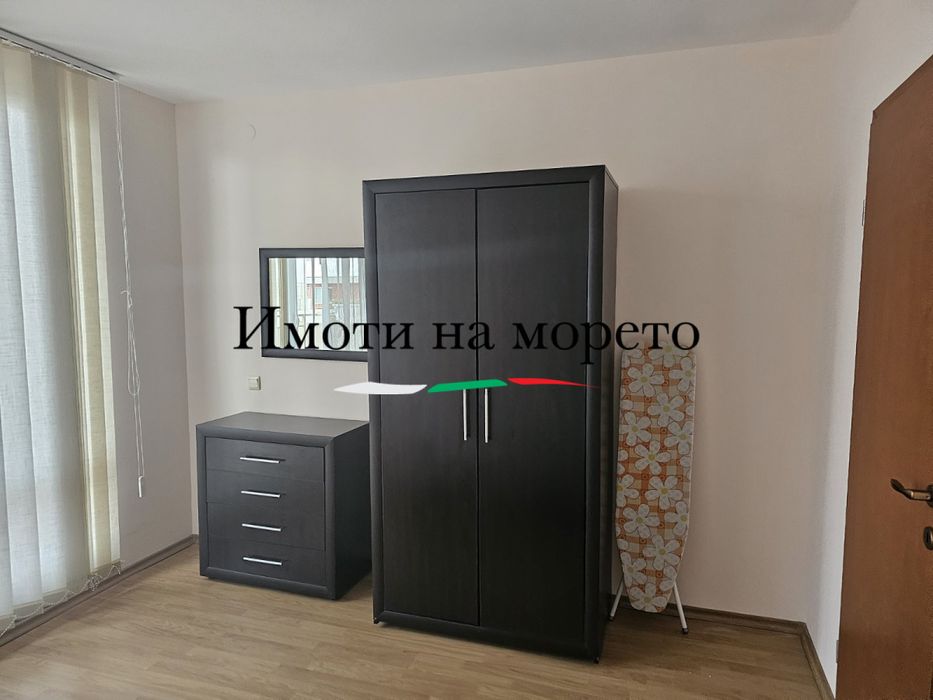 Двустаен обзаведен апартамент с изглед басейн, Слънчев бряг