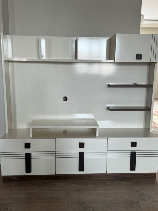 Тумба подтелевизор. (турция)