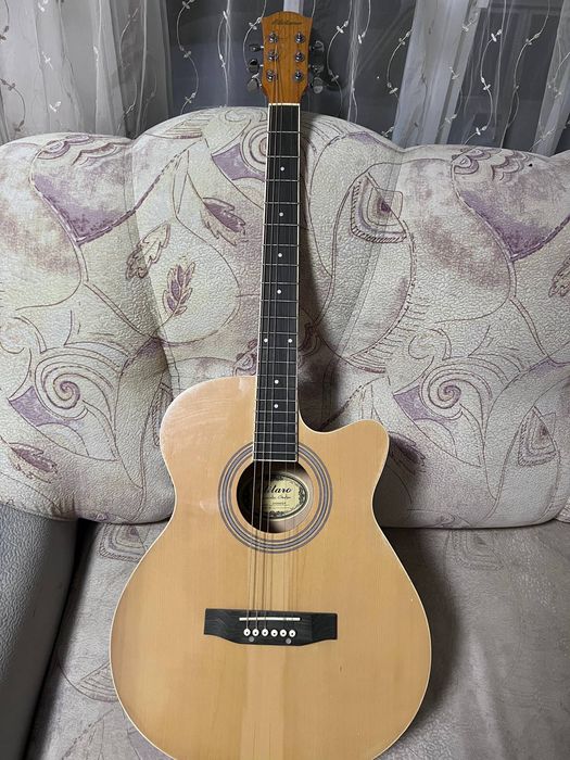 gitara Zur xolati iedal uzim ishlatganman
