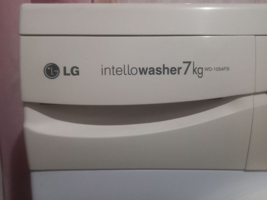 Продам стиральную машинку LG
