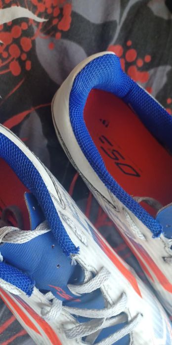 Стоножки за момче, Адидас