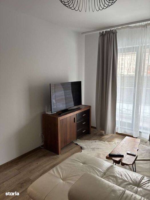 Apartament cu 2 camere, balcon și lift în Militari