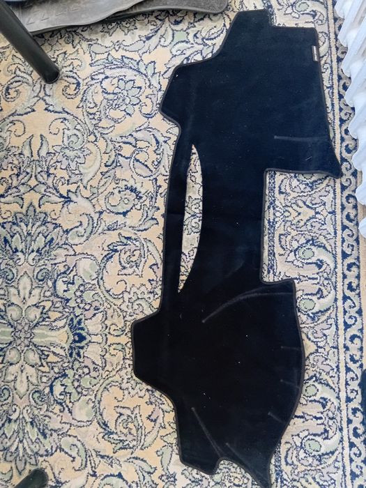 Көліктің төсеніштерін сатамын