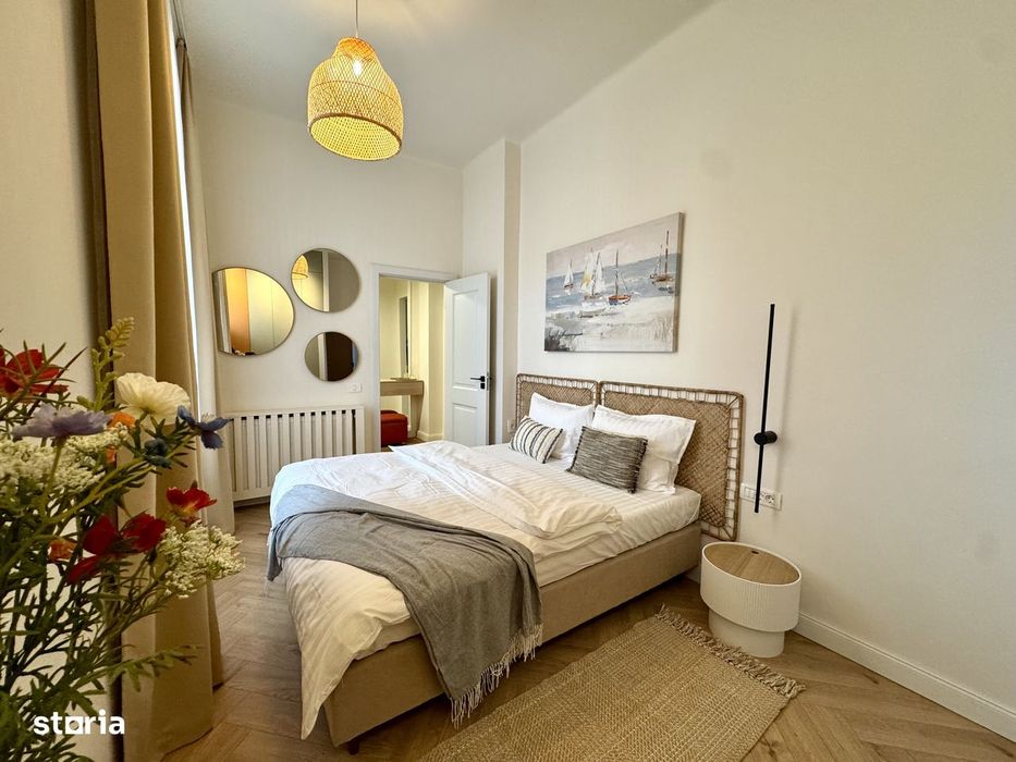 Inchiriez apartament 3 camere, nou amenajat, ultracentral