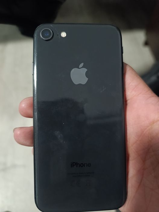 Айфон 8 срочно сатылады