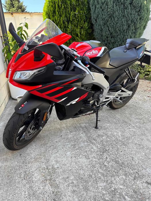 Aprilia rs 125.