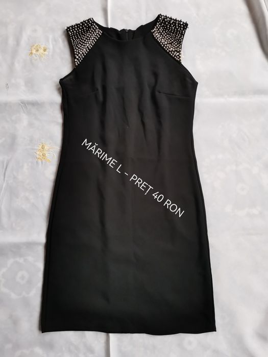 Se vând rochițe purtate o singura data