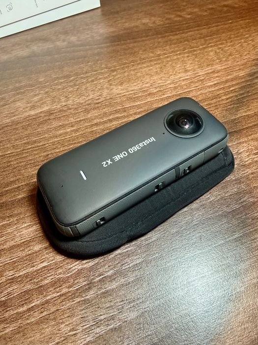 Insta360 ONE X2 + 3 baterii + stick 360 + accesorii