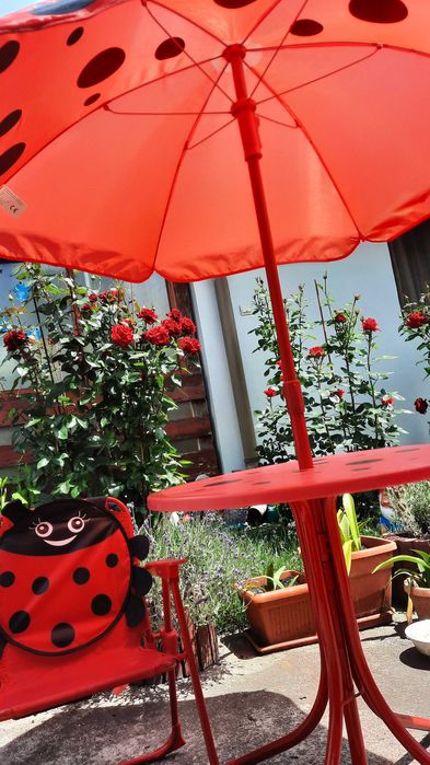 Set gradina copii masa cu scaune umbrela gargarita