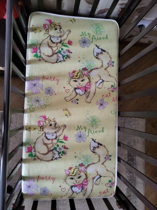 Детская кровать-качалка