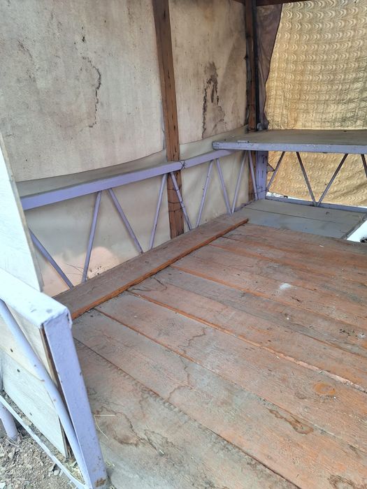 Топчан    уличный