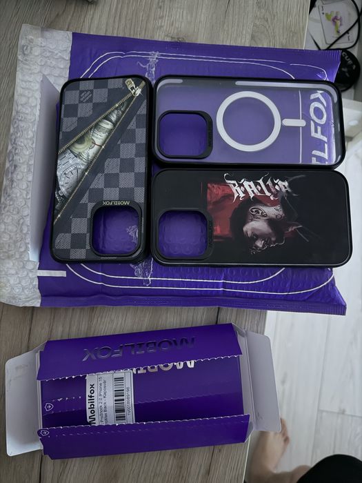 Vând huse mobilfox iPhone 15 Pro Max