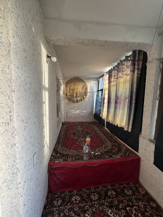 3-хонали квартира сотилади. Продаются 3-комнатная квартира