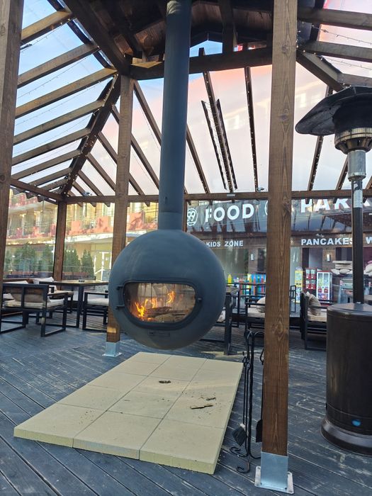 Висящи бутикови камини